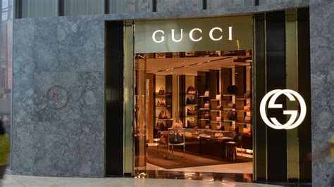 quanto guadagna una commessa gucci|Stipendi con Gucci: quanto si guadagna e come lavorarci .